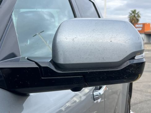 Used 2023 Toyota Tundra Limited AWD/4WD image 9