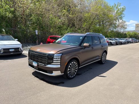 Certified 2026 Hyundai Palisade Calligraphy AWD/4WD image 4