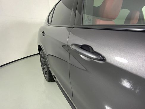 New 2025 Alfa Romeo Stelvio Sprint image 4