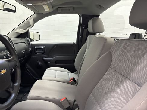 Used 2018 Chevrolet Silverado 1500 W/T w/ Chrome Bumper Package image 17