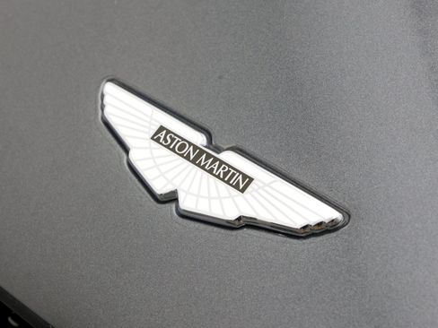 Used 2019 Aston Martin DBS Superleggera RWD image 14