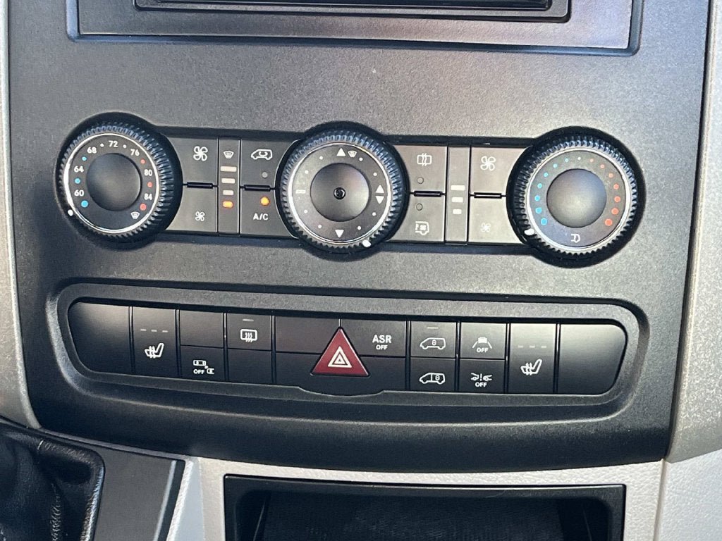 Used 2015 Mercedes-Benz Sprinter 2500 image 13