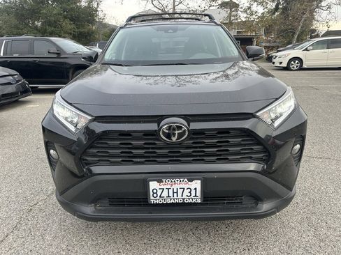 Used 2021 Toyota RAV4 XLE Premium image 7