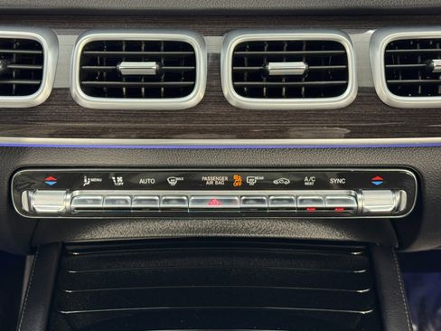 Used 2021 Mercedes-Benz GLE 350 w/ Premium Package image 33