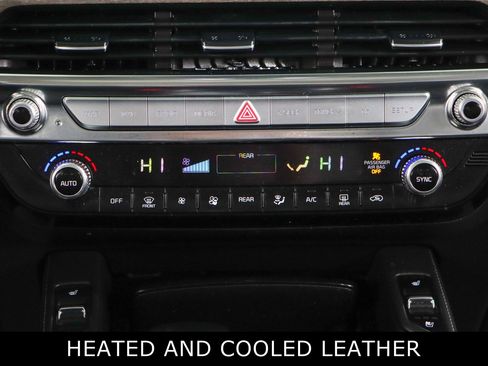 Used 2022 Kia Telluride EX image 20