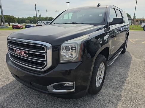 Used 2019 GMC Yukon XL SLT AWD/4WD image 4