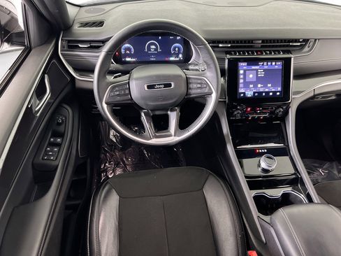 Used 2022 Jeep Grand Cherokee Altitude image 21