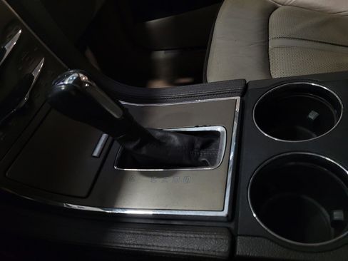 Used 2015 Lincoln MKX FWD w/ Equipment Group 101A image 26