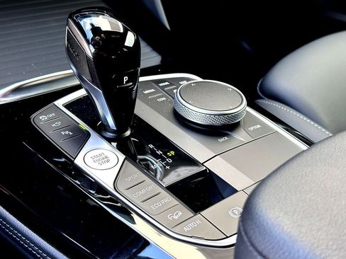 Certified 2025 BMW X4 M40i image 22