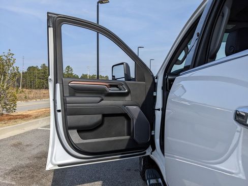 Used 2024 GMC Sierra 2500 Denali w/ Denali Reserve Package image 60