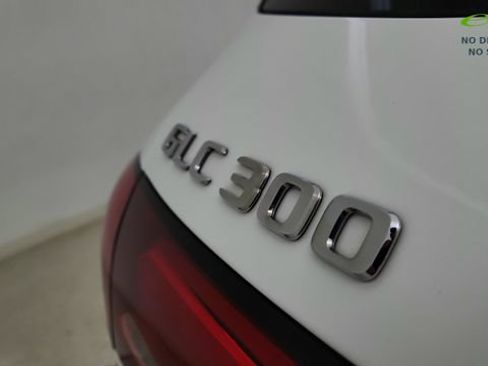 Used 2025 Mercedes-Benz GLC 300 4MATIC image 19