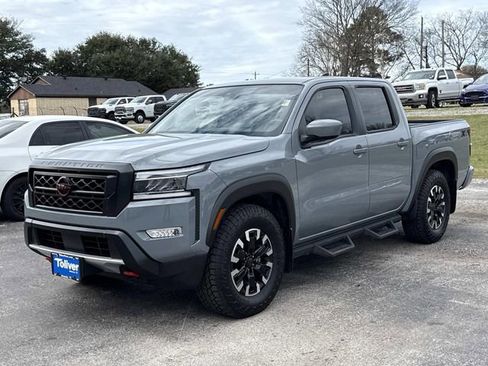 Used 2024 Nissan Frontier Pro-X image 3