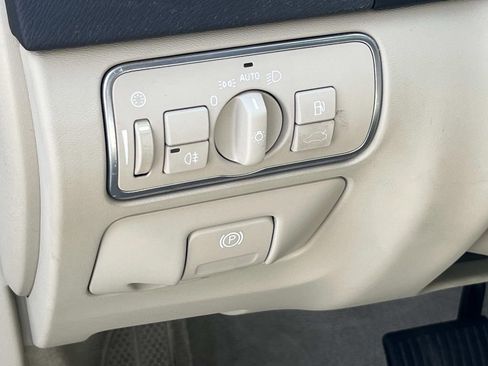 Used 2016 Volvo S60 T5 Premier w/ Convenience Package image 25