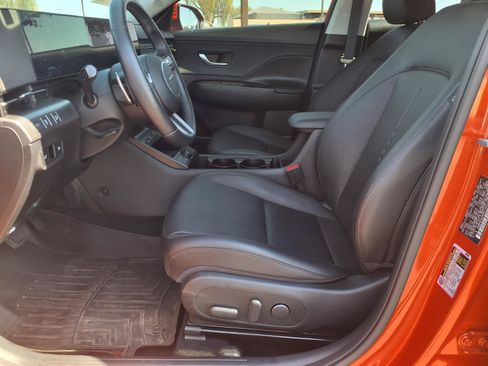 Used 2024 Hyundai Kona Limited FWD image 22