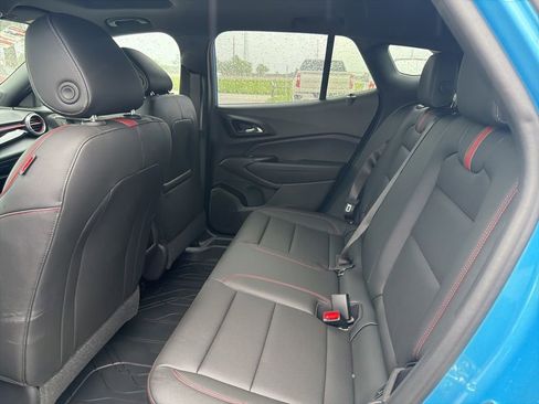 New 2026 Chevrolet Trax RS w/ Sunroof Package FWD image 12