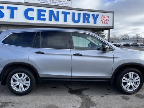 Used 2017 Honda Pilot LX image 14