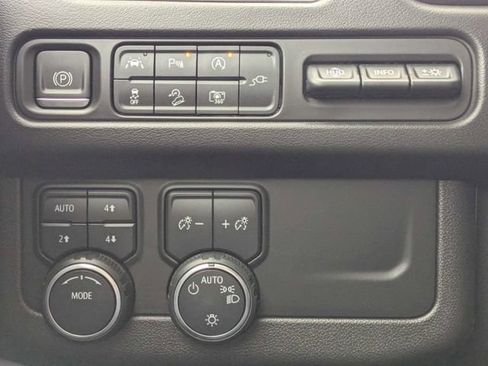 Used 2022 Chevrolet Tahoe High Country AWD/4WD image 25