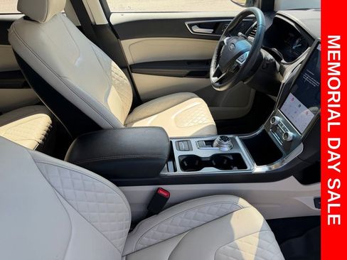 Used 2024 Ford Edge Titanium AWD/4WD image 17