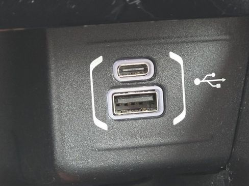 Used 2022 Jeep Compass Latitude w/ Convenience Group image 9