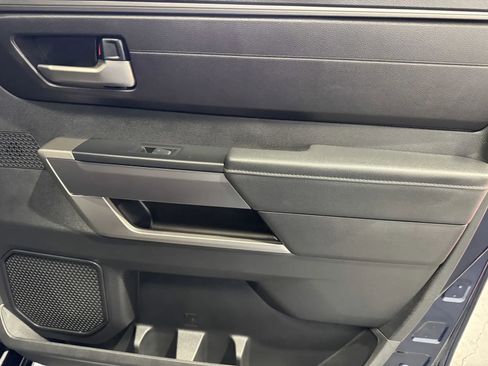 Used 2022 Toyota Tundra SR5 w/ SR5 Convenience Package image 9