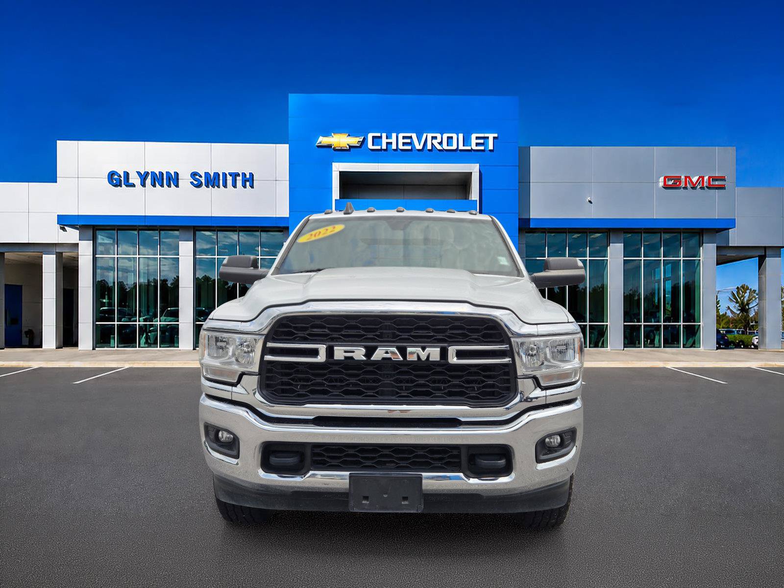Used 2022 RAM 2500 Tradesman w/ Chrome Appearance Group AWD/4WD image 2