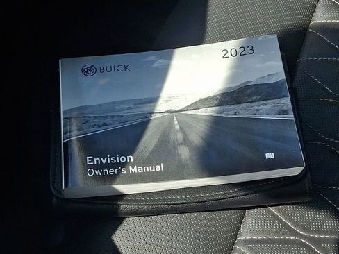 Used 2023 Buick Envision Avenir AWD/4WD image 27