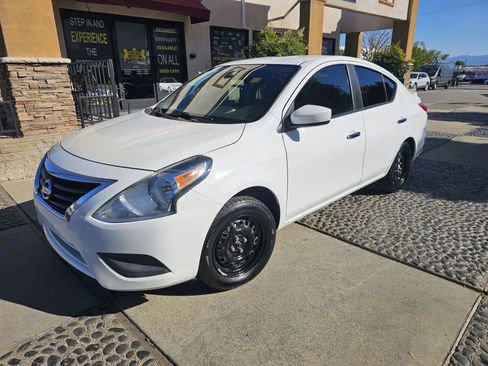 Used 2019 Nissan Versa SV FWD image 1