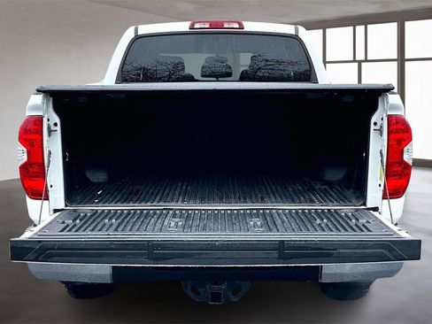 Used 2015 Toyota Tundra SR5 image 18