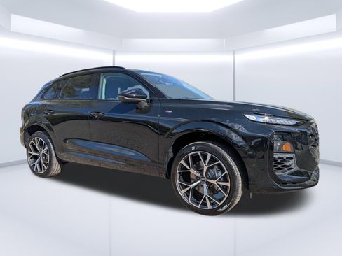New 2026 Audi Q3 quattro 2.0T image 1