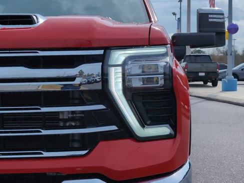 Used 2024 Chevrolet Silverado 2500 LTZ w/ LTZ Plus Package image 12