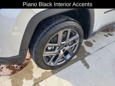 New 2026 Jeep Compass Latitude image 31