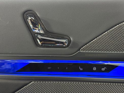 Used 2024 BMW i7 eDrive50 w/ M Sport Package image 18