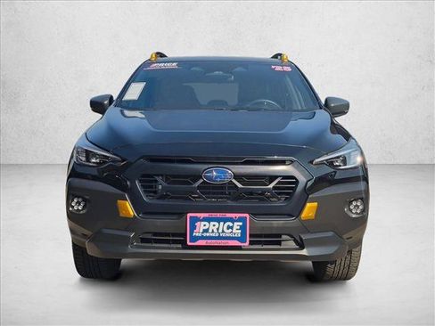 Used 2025 Subaru Crosstrek 2.5i Wilderness AWD/4WD image 2