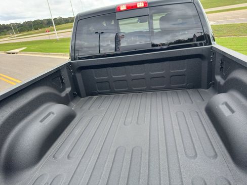New 2026 RAM 2500 Big Horn AWD/4WD image 25