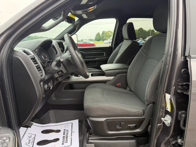 Used 2025 RAM 2500 Big Horn AWD/4WD image 9