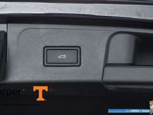 Used 2025 Volkswagen Atlas SEL AWD/4WD image 69