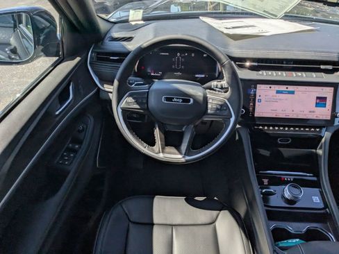 New 2026 Jeep Grand Cherokee L Limited AWD/4WD image 17