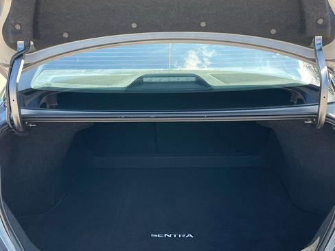 Used 2025 Nissan Sentra S FWD image 25