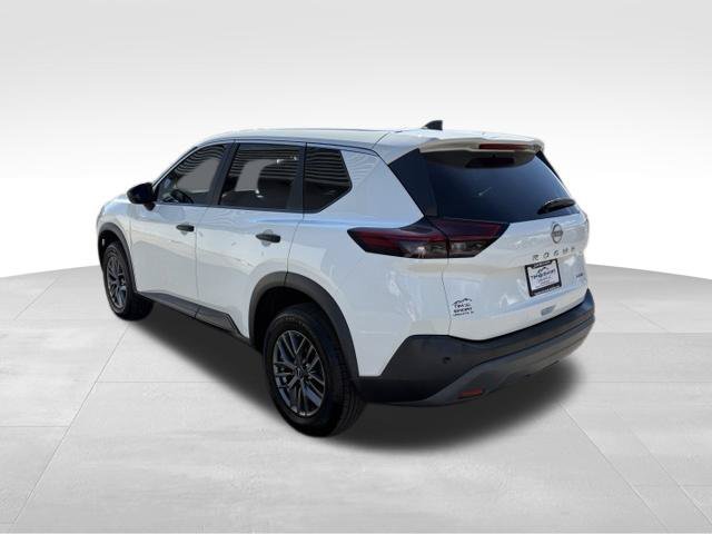 Used 2023 Nissan Rogue S AWD/4WD image 11