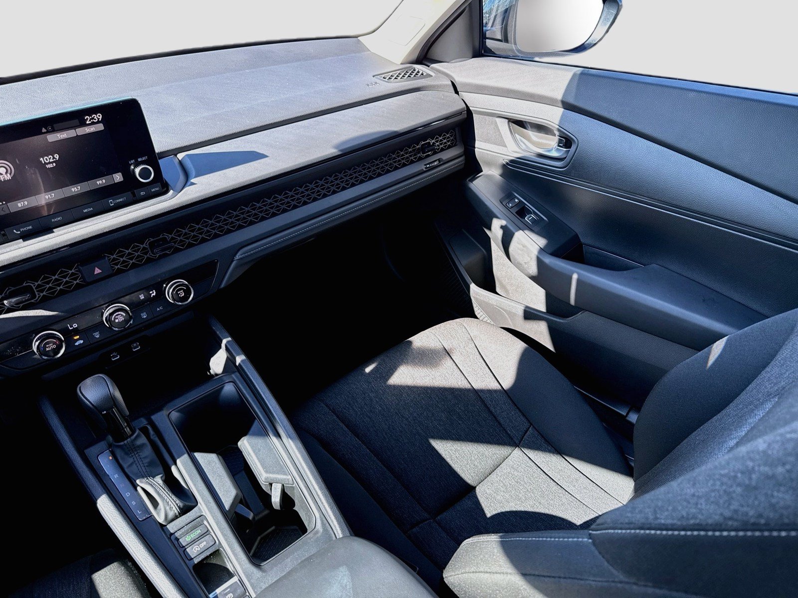 Used 2025 Honda Accord LX image 24