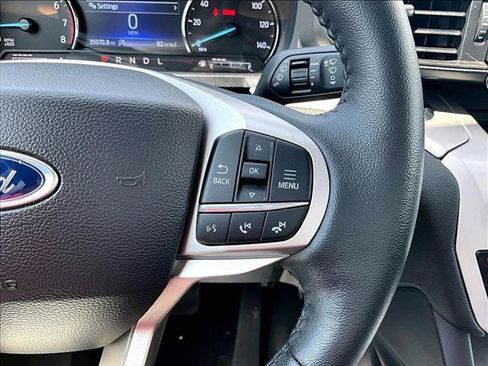 Used 2024 Ford Explorer XLT RWD image 21