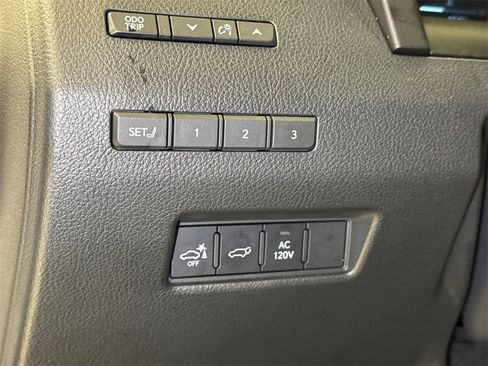 Used 2024 Lexus GX 550 image 22