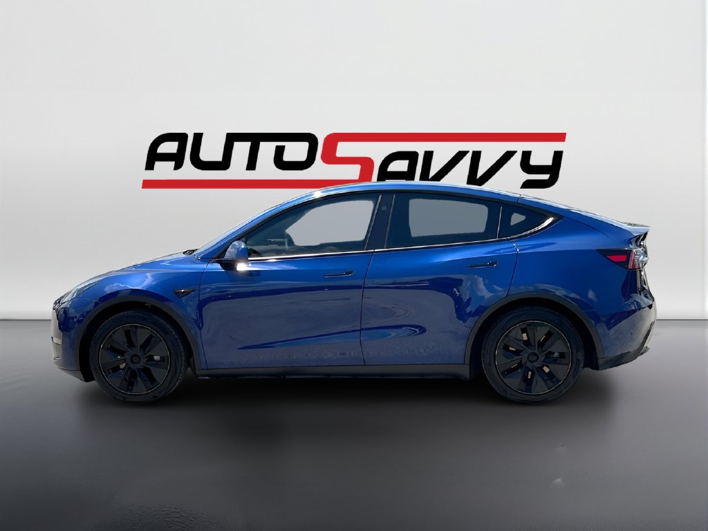 Used 2025 Tesla Model Y Long Range RWD image 4