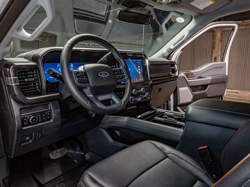 Used 2026 Ford F350 Lariat w/ Black Appearance Package AWD/4WD image 13