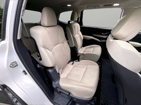 Used 2020 Subaru Ascent Premium w/ Convenience Package AWD/4WD image 23