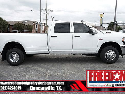 New 2024 RAM 3500 Tradesman w/ Towing Technology Group image 6