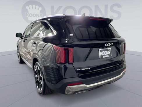Used 2024 Kia Sorento SX image 4