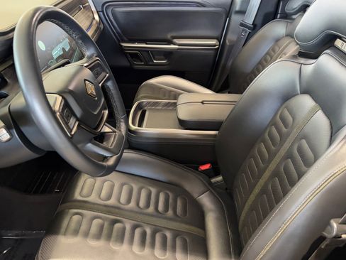 Used 2023 Rivian R1S Adventure image 19