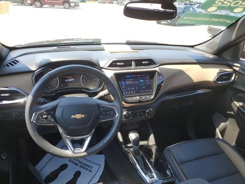 Certified 2022 Chevrolet TrailBlazer ACTIV w/ Sun and Liftgate Package FWD image 31