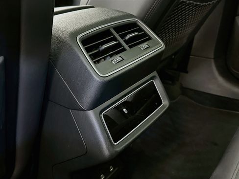 Used 2024 Audi Q8 e-tron Premium AWD/4WD image 28